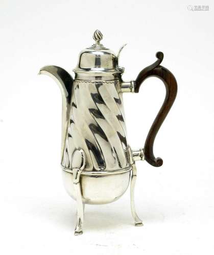 An Edwardian silver chocolate pot, by Pairpoint Brothers,