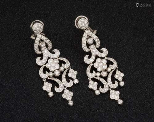 Diamond pavé gold earrings