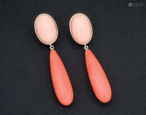 Coral and white gold earrings