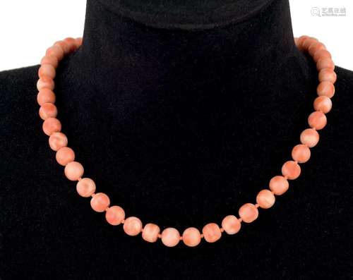 Coral bead necklace 9 mm