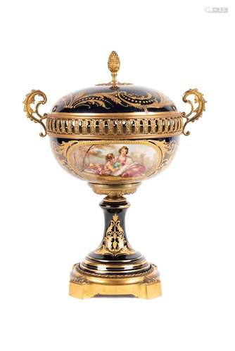 A French porcelain cup by Sèvres 19th