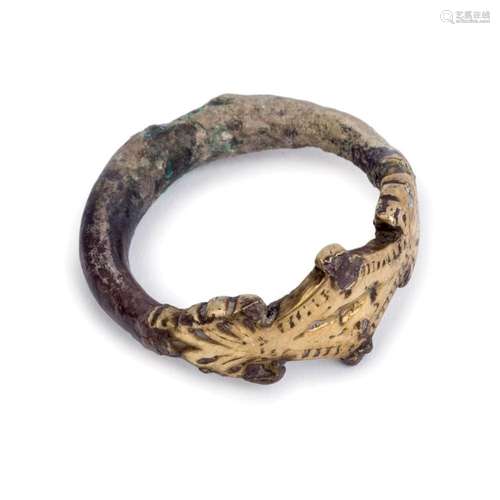 Gold and silver greek ring