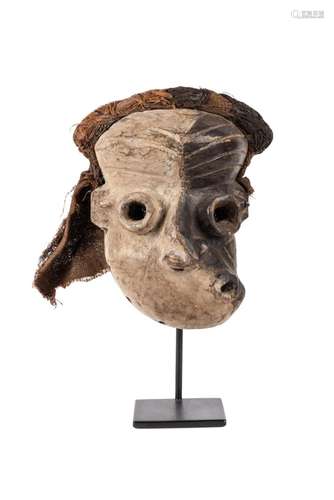 Pende mask. Congo 20th Century