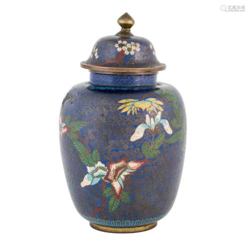 An oriental cloissoné vase. 20th Century a