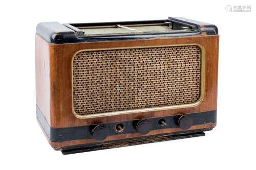 Radio Invicta Modelo 242