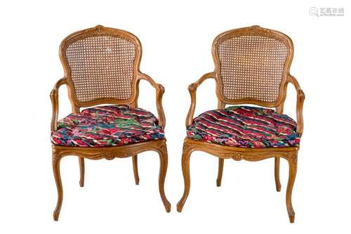 A Pair of Louis XV armchairs Early 20th Century