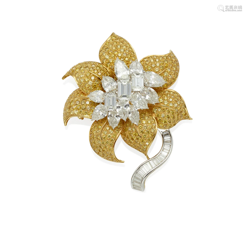 AN 18K BI-COLOR GOLD, DIAMOND AND YELLOW DIAMOND BROOCH