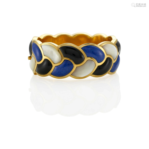 TIFFANY & CO.: AN 18K GOLD AND HARDSTONE HINGED BANGLE