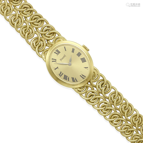 PIAGET: AN 18K GOLD WRISTWATCH