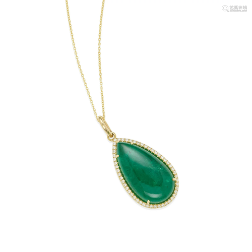 A GOLD, EMERALD AND DIAMOND PENDANT NECKLACE