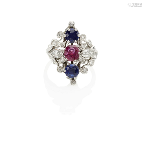 A PLATINUM, RUBY, SAPPHIRE AND DIAMOND RING