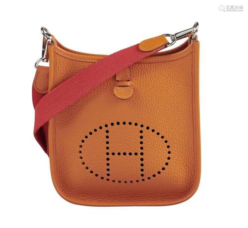 HERMÈS 2016 Sac Mini ÉVELYNE Taurillon Clémence orange Garni...