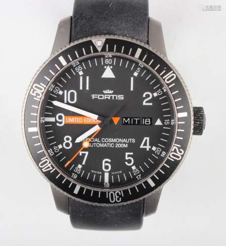 A Fortis B-42 Official Cosmonauts Automatic 20 ATM titanium ...