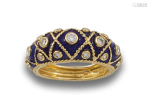 Bombé ring signed YANES, in 18 kt yellow gold.