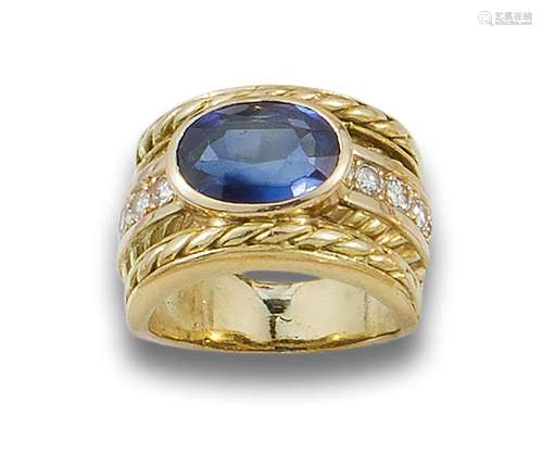 Wide ring, 1980s, in 18 kt yellow gold.