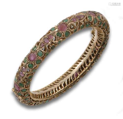 Indian rigid bracelet in 9 kt rose gold,