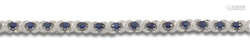 18 kt white gold bracelet.