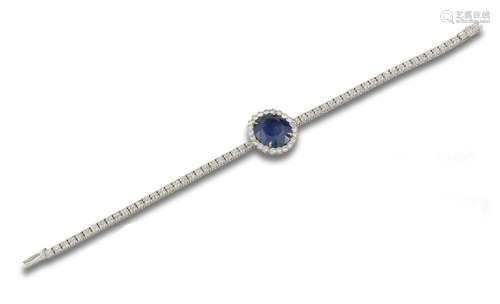 18 kt white gold bracelet.