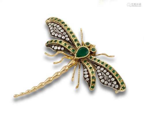 18 kt yellow gold dragonfly brooch.