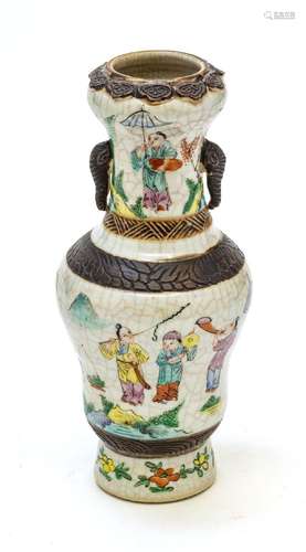 CHINESE PORCELAIN VASE, 19TH.C H 10"