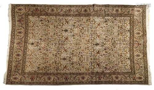 PERSIAN TABA TABRIZ HANDWOVEN WOOL RUG, C. 1990, W 10 , L 13