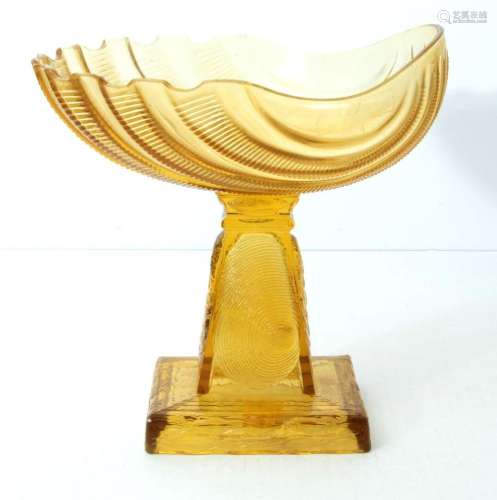 LARGE AMBER GLASS "SEA SHELL" COMPOTE, C 1880 H 10...