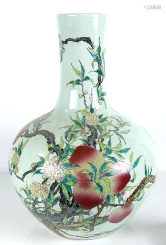 CHINESE PORCELAIN BULBOUS VASE, H 23", DIA 17"