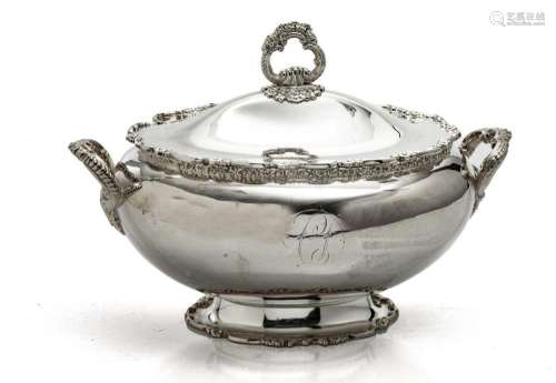 MERIDEN QUADRUPLE SILVER PLATE SOUP TUREEN 19H.C. H 9" ...