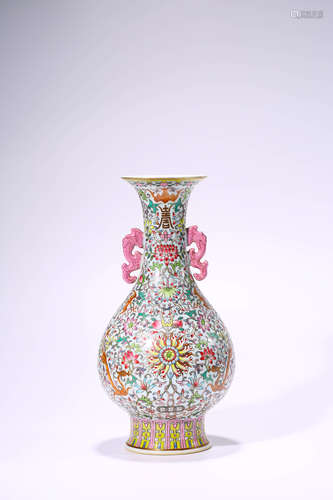 A famille rose interlocking lotus porcelain vase