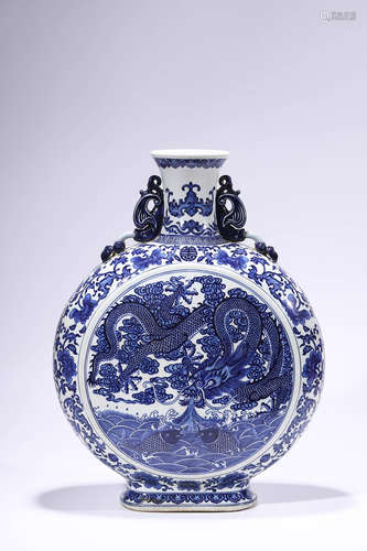 A blue and white seawater and dragon porcelain flask