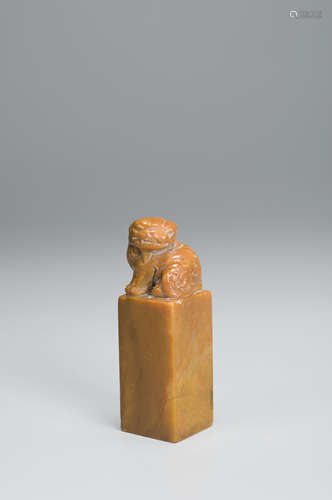 A Shoushan soapstone beast seal