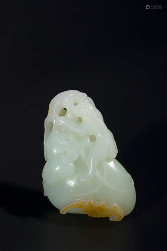 A white jade ornament