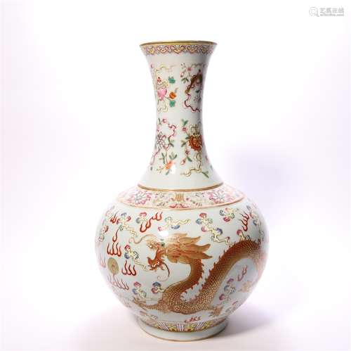 A famille rose gilt dragon porcelain vase