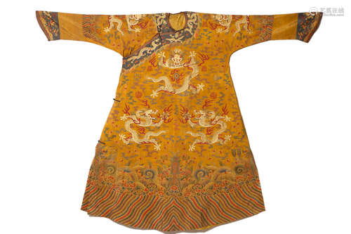 A dragon embroidered ko'-ssu emperor's gown