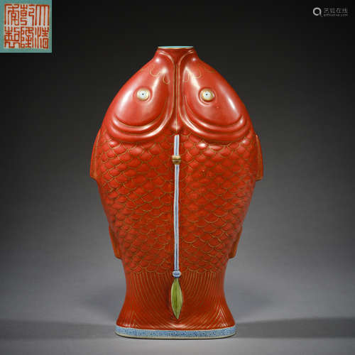 Qing Dynasty of China,Alum Red Gold-Traced Pisces Bottle