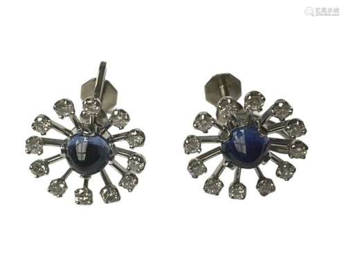 Boucles d'oreilles en or blanc 18 ct, saphir bleu au centre ...