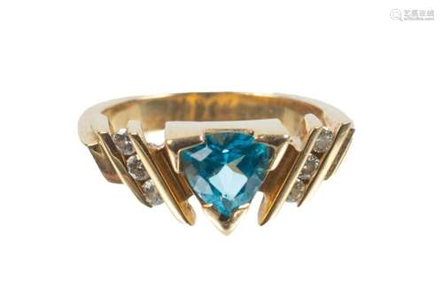 AQUAMARINE, DIAMOND & 14KT GOLD RING, T.W. 4 GR, SIZE: 5...