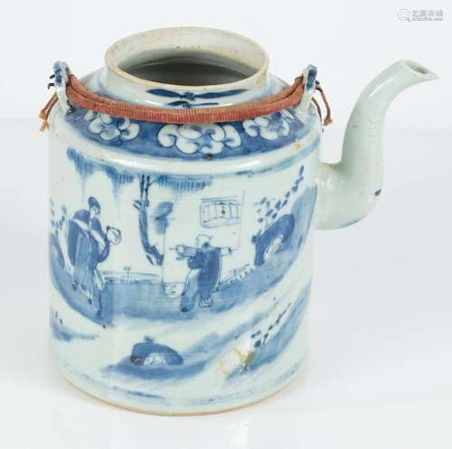 CHINESE BLUE ON WHITE PORCELAIN TEAPOT H 7" W 5.5"