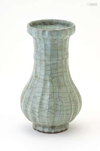 CHINESE GE-WARE VASE, H 9", DIA 5"