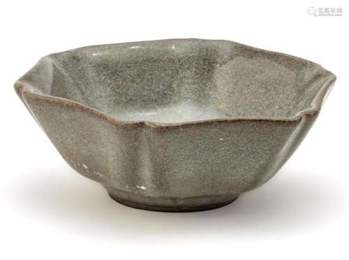 CHINESE GE-WARE BOWL H 1.5", DIA 4"