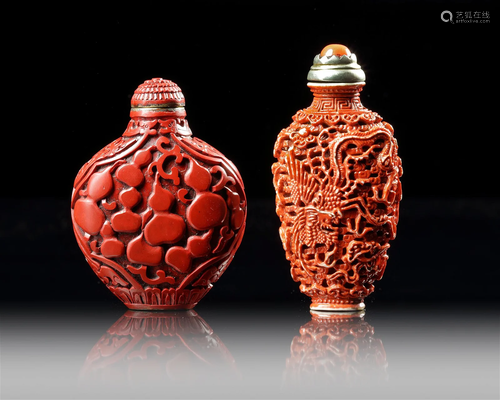 TWO CHINESE SNUFF BOTTLES, 19TH-20TH CENTURY