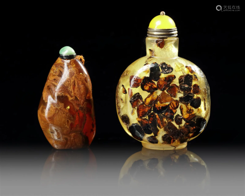 TWO CHINESE RESIN SNUFF BOTTLES, 19TH-20TH CENTURY