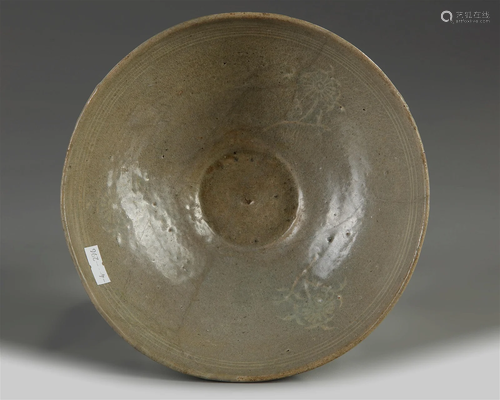 A KOREAN CELADON GLAZED BOWL,GORYEO DYNASTY (918-1392)