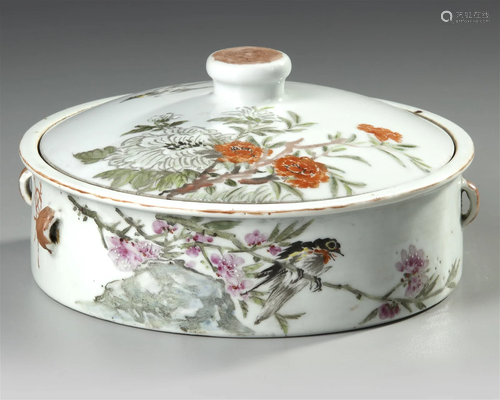 A CHINSE PORCELAIN BASIN WITH COVER REPUBLIC PERIOD