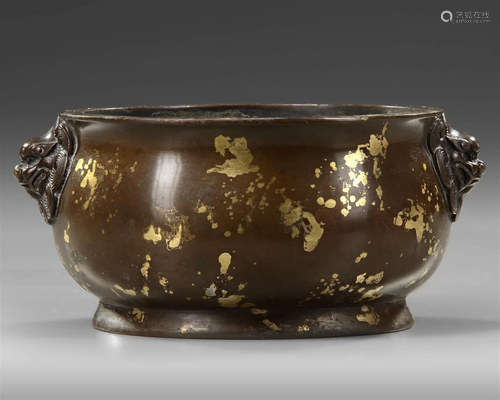 A CHINESE GILT SPLASHED BRONZE CENSER, CIRCA 1900