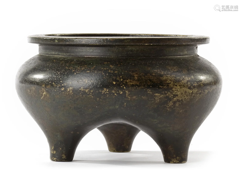 BRONZE TRIPOD INCENSE BURNER QING DYNASTY, 17TH/18TH CENTURY