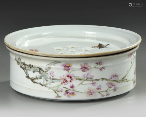 A CHINESE PORCELAIN BASIN WITH COVER REPUBLIC PERIOD