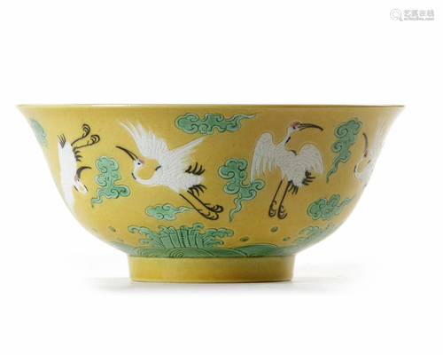 A CHINESE CRANES YELLOW-GROUND BOWL, CHINA, 20TH CENTURY