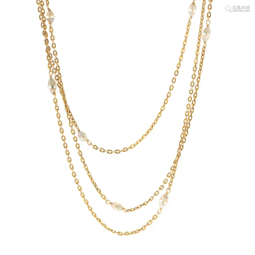 An Antique Long Chain in 10K Yellow Gold