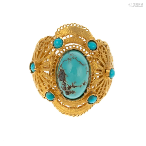 A Turquoise Spun Gold Ring in 18K